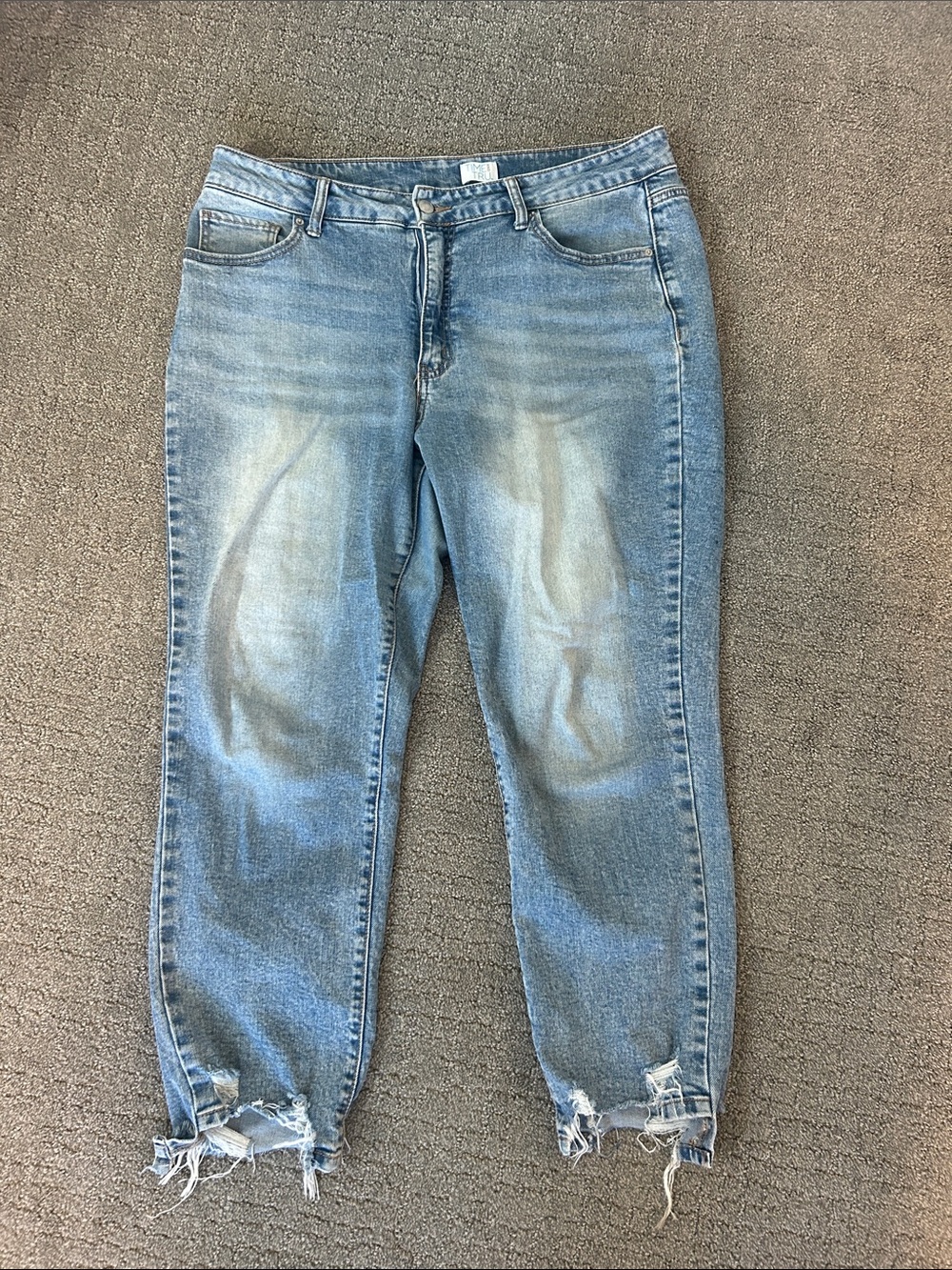 Time and Tru Medium Blue Boyfriend Jeans with Frayed Ankles